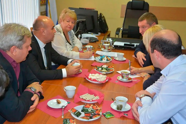 Блиц-ответ Губернатора Алексея Островского по вопросу НКА белорусов